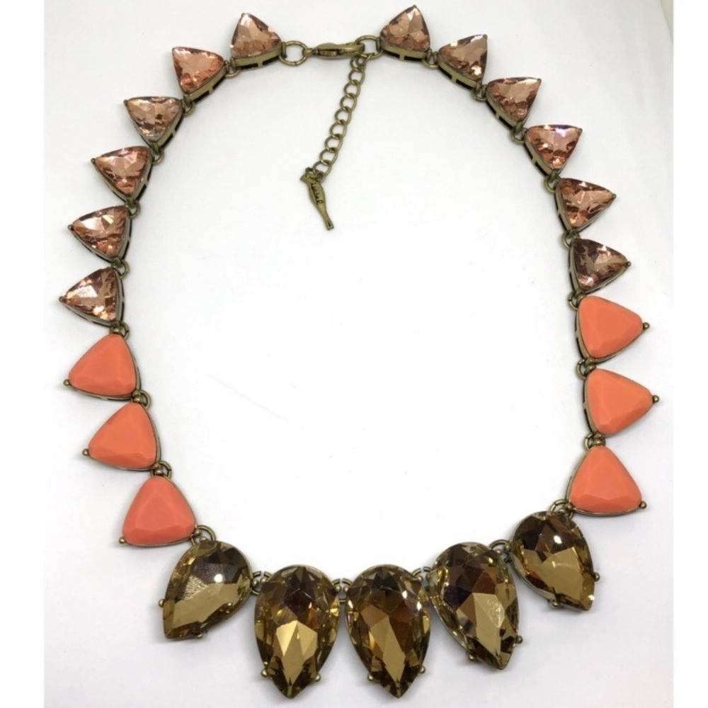 Chloe + Isabel color code tear drop necklace